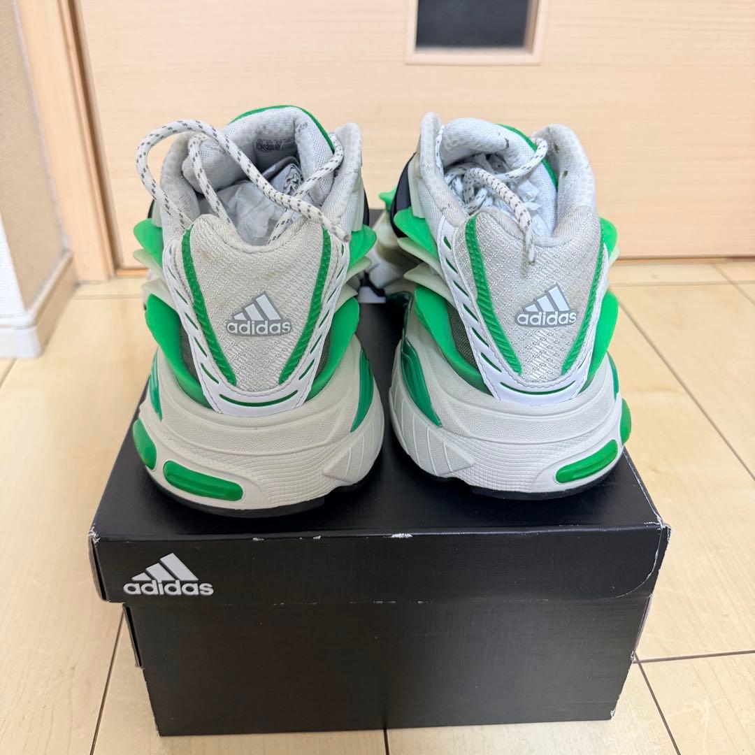 Pharrell Williams × adidas Jellyfish - メルカリ