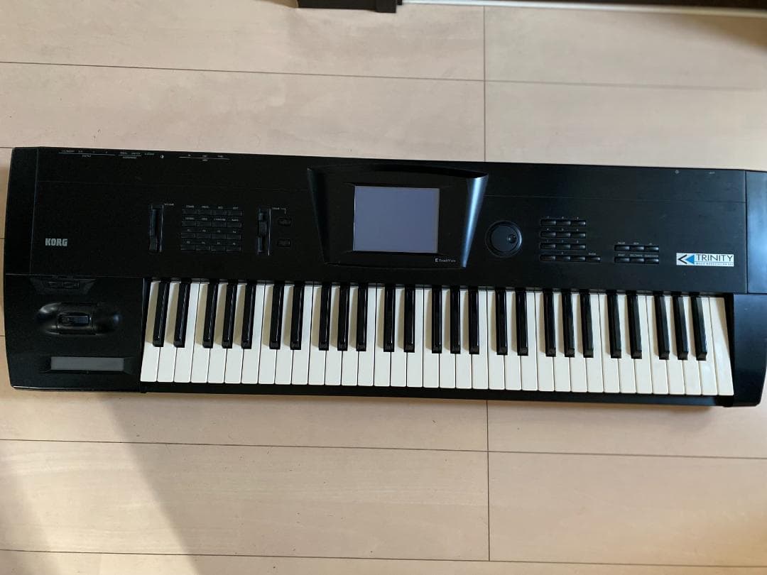 KORG コルグ / TRINITY 61 Black 【希少】 - メルカリ