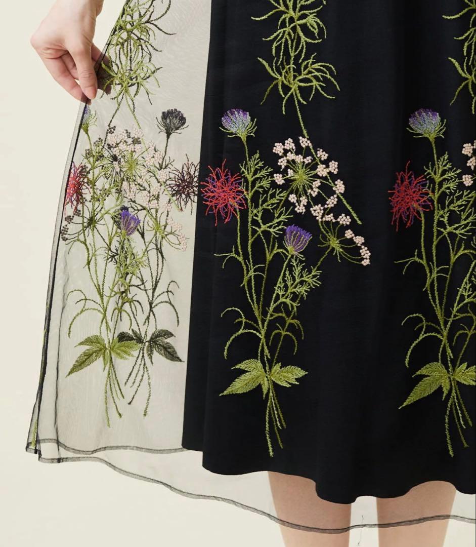 極美品 英国王室御用達オースチンリード AUSTIN REED 花柄総刺繍ワンピ