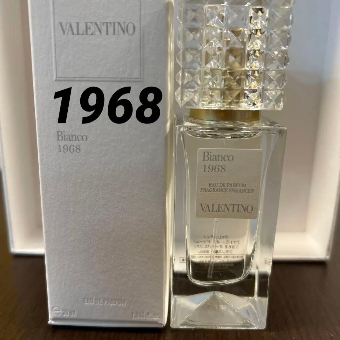 VALENTINO 【完売品】1968オードパルファン30mlホワイトムスク新品