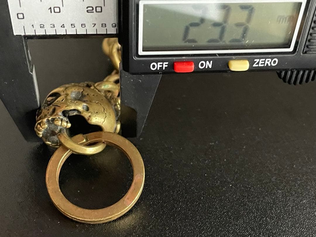 ブラックサイン アージェントグリーム スカル キーホルダー - メルカリ