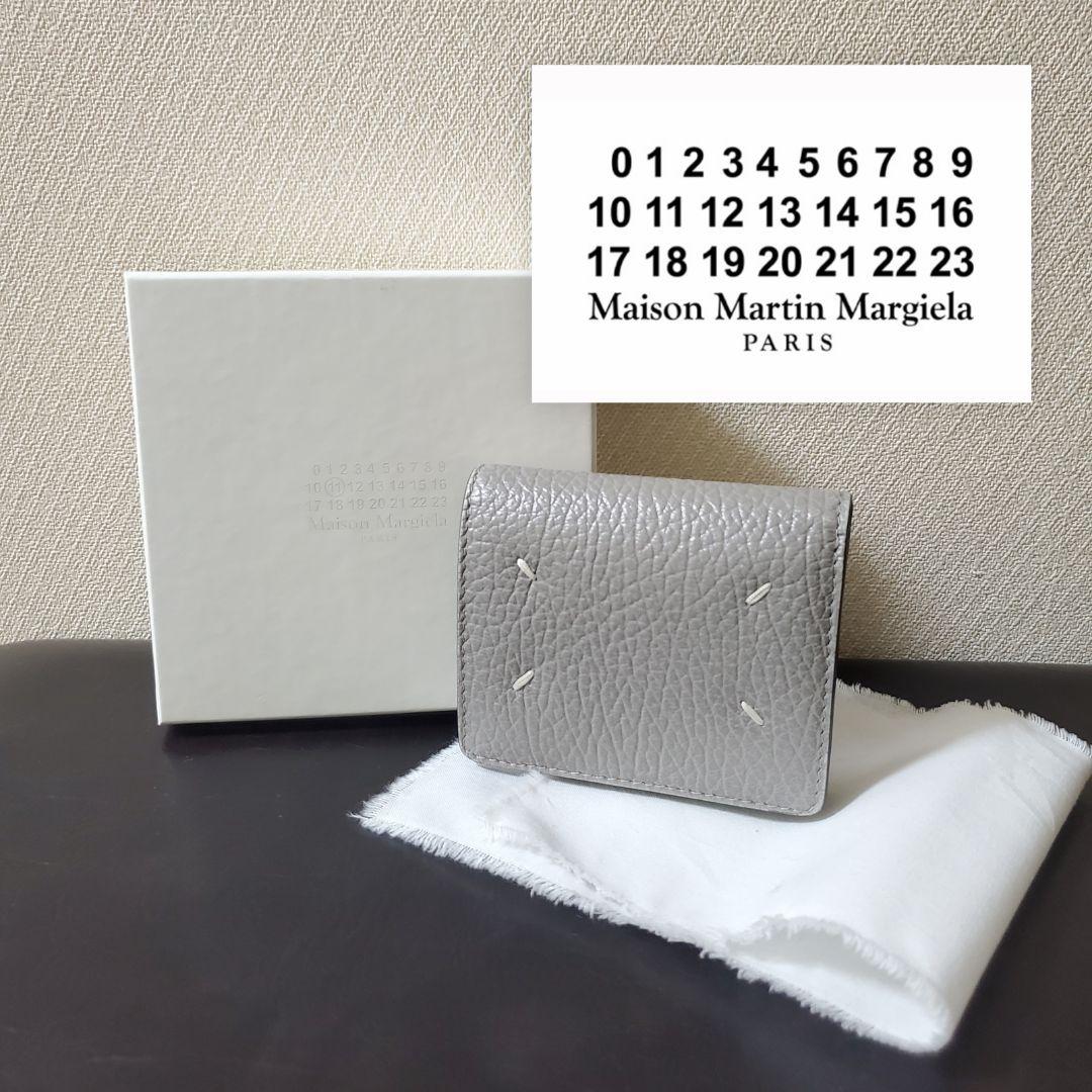 メゾンマルジェラ 二つ折り財布 グレー - メルカリ