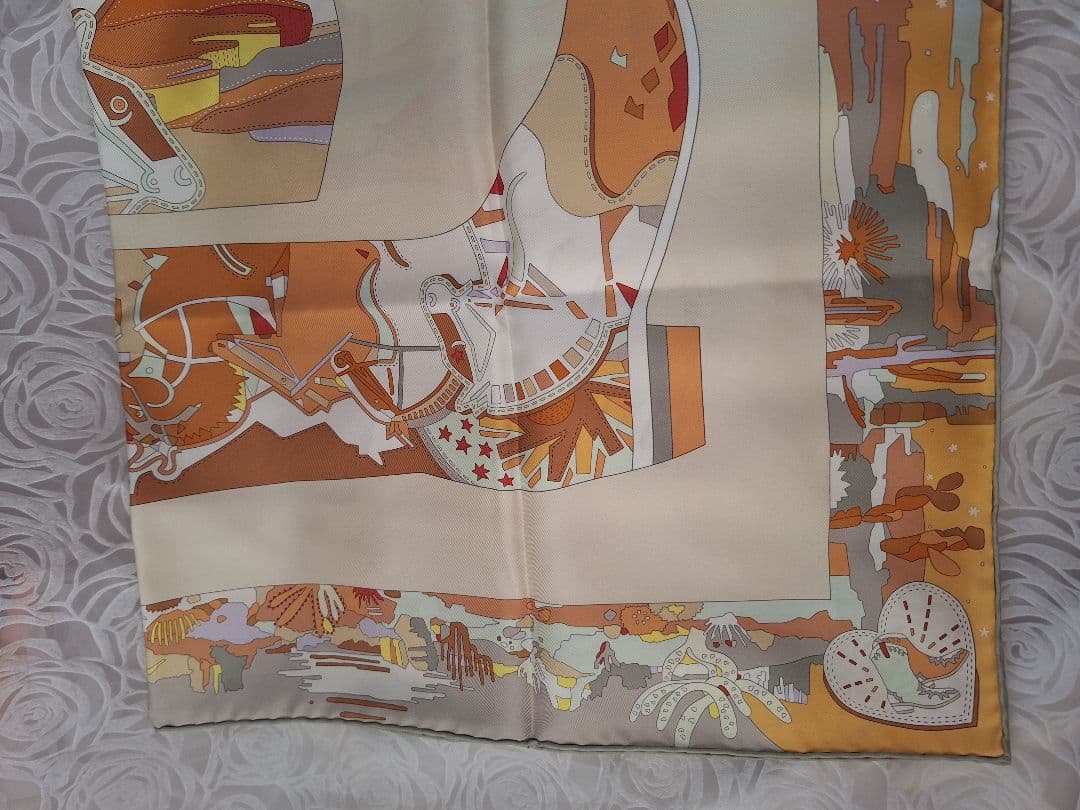 新品未使用　エルメスカレ90 《ブーツ・ストーリー》