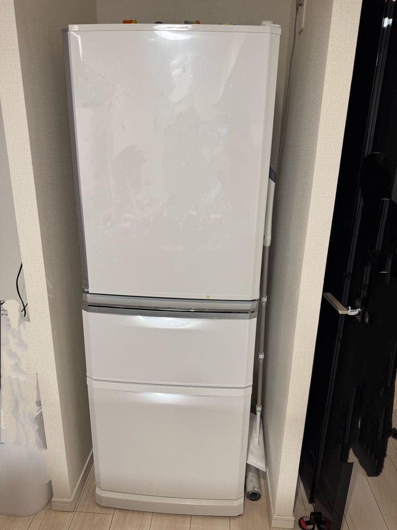 三菱 MR-C34A-W 冷蔵庫 340L ホワイト 2017年製 MR-C34E-W 冷蔵庫 Cシリーズ パールホワイト [335L /3ドア /右開き