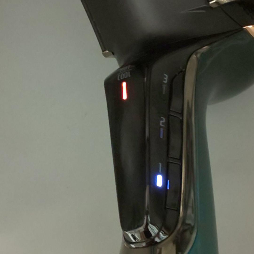 ヘアビューザー レプロナイザー 7D plus《風量新品同様・正規品》076