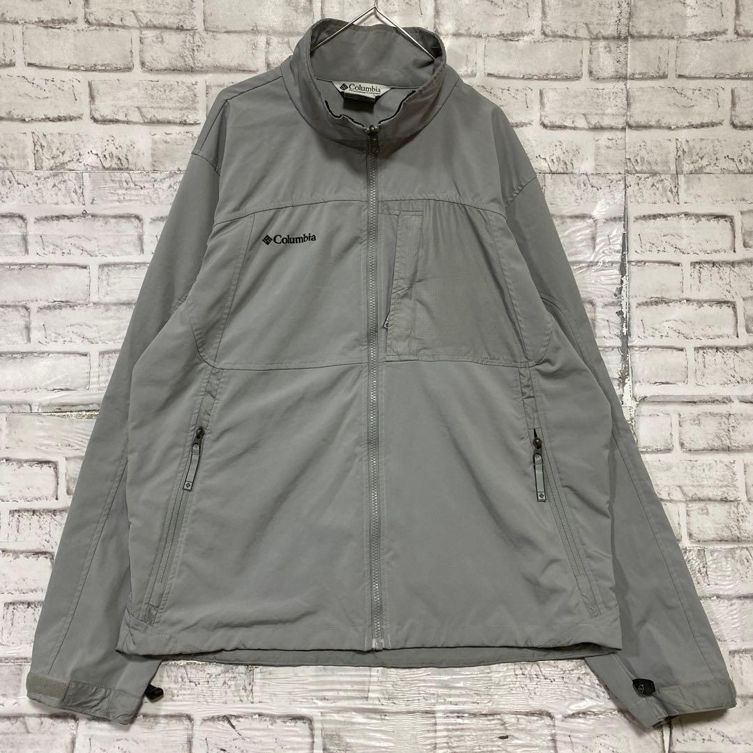 コロンビア ソフトシェルジャケット！ グレー XL ロゴ刺繍アウトドア