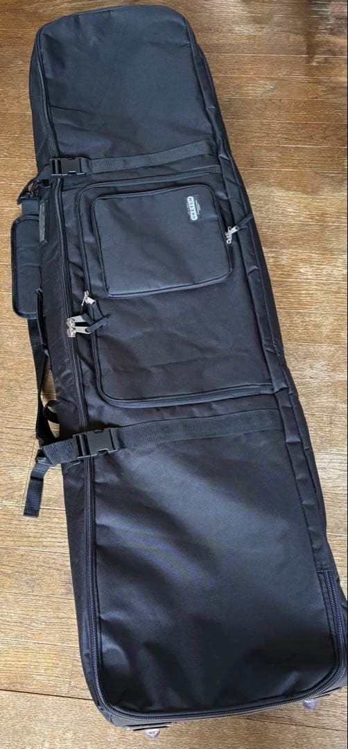 スノーボードバッグ 黒 キャスター付 スケッチ ウィールスノーボードケース sketch 4way Wheel Board Case