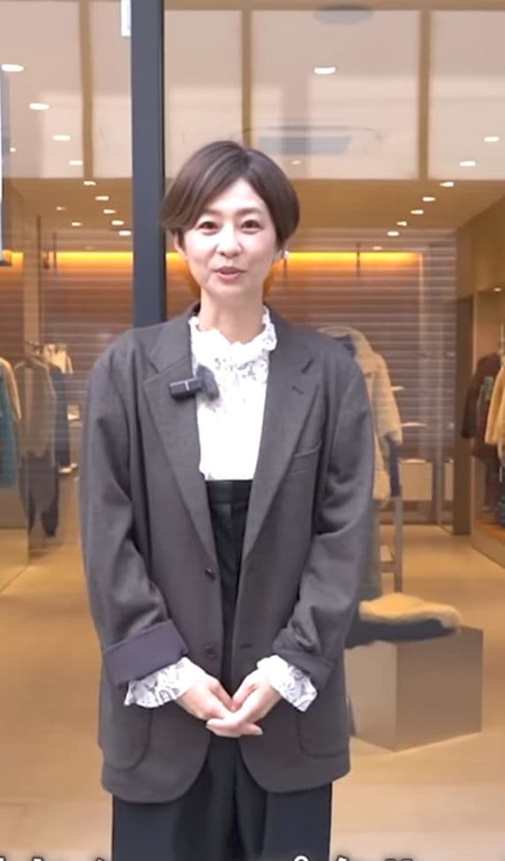 Bellina様専用 エリオポール サロペット - メルカリ