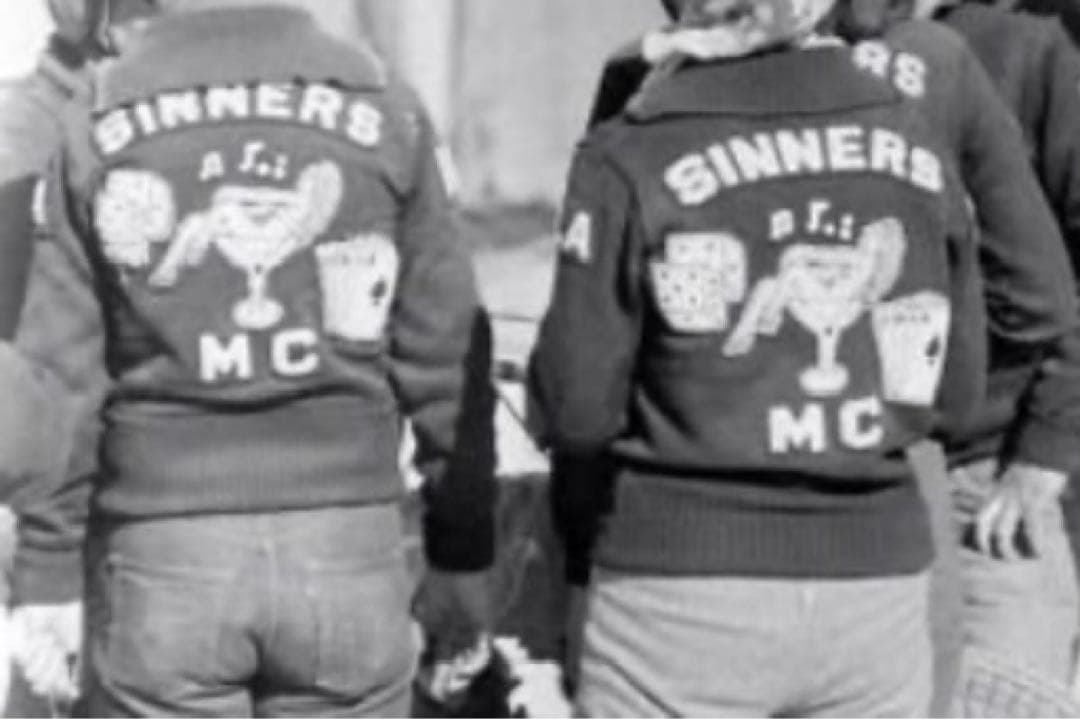 ジェラード 50's復刻 \"SINNERS\" チェーン刺繍 本革袖スタジャン 黒