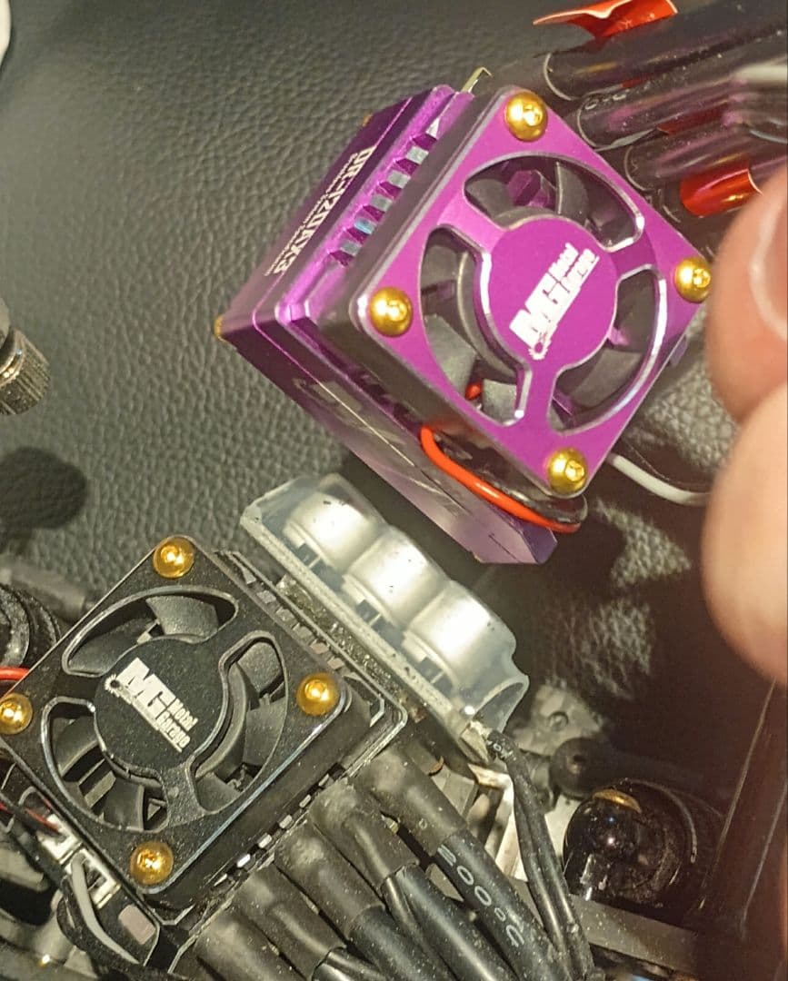 あけみん　ESC 黒中古　プログラムカード　ブラシレスモーター13.5T XeRUN V10 G4R ブラシレスモーター13.5T [HW30401746] - スーパーラジコン