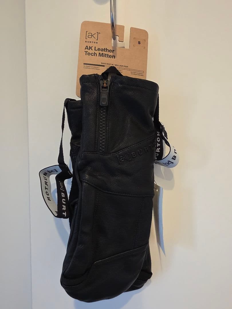 Burton AK Leather Tech Mitten ブラック Burton [ak] Leather Tech Mittens | Winter Mittens | Burton.com