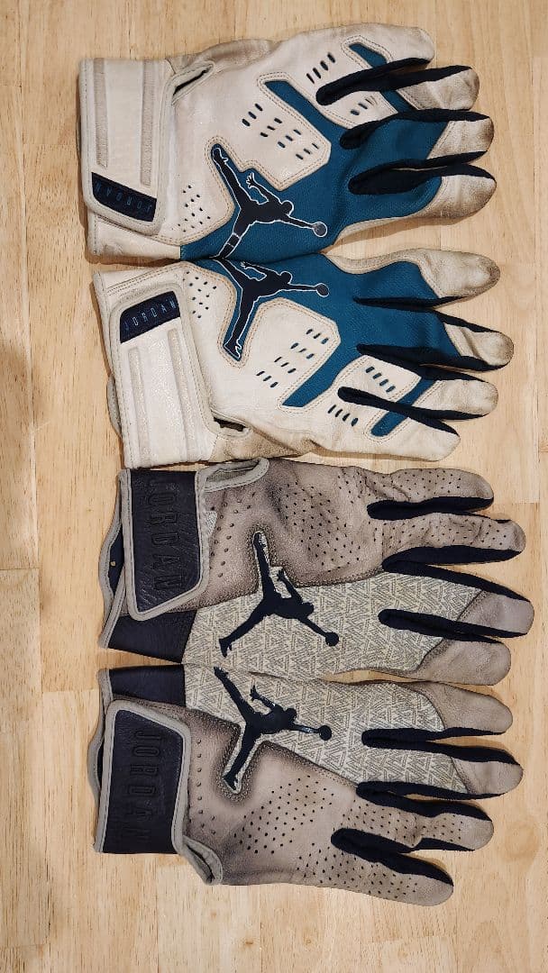 マニー・マチャド、カイル・ルイス バッティンググローブ セット