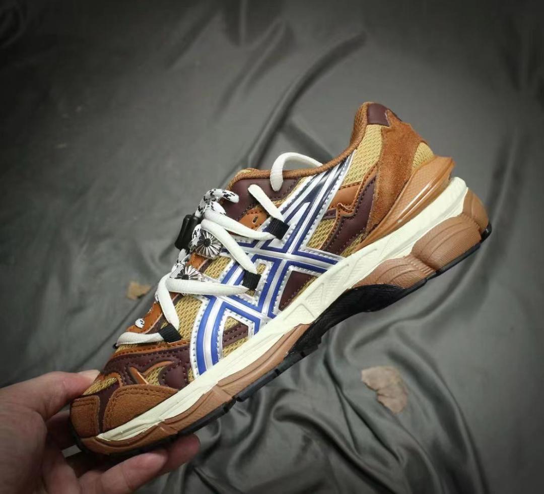 ASICS×TOGA スニーカー 24.5cm ブラウン ベージュ