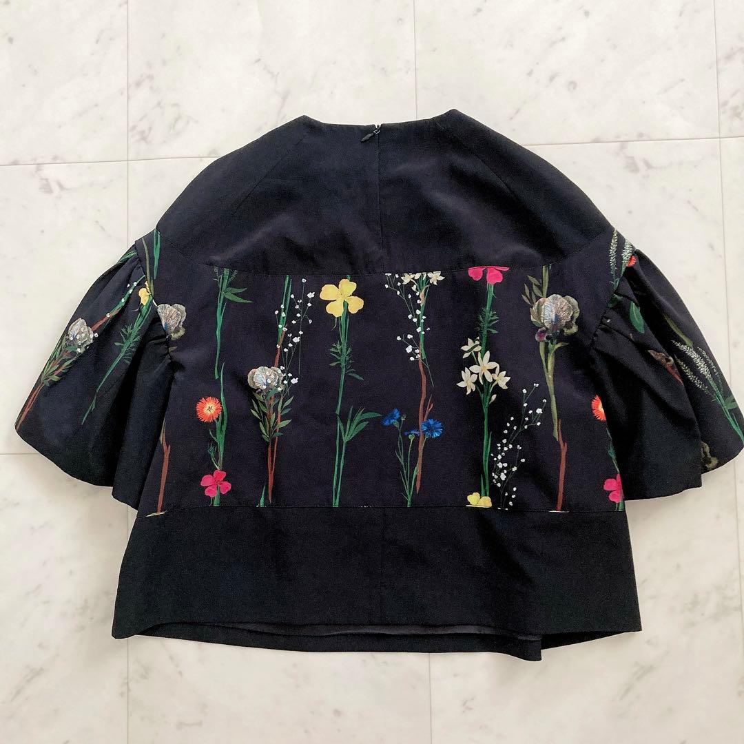 即完売品　アキラナカ　タックスリーブプルオーバー　花柄　黒　36