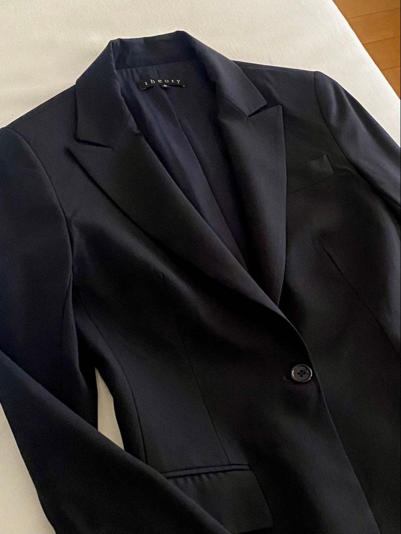 美品 セオリー ネイビーブルー パンツスーツ XS 即日発送】ステッチジャケットリラックスパンツスーツ｜レディース