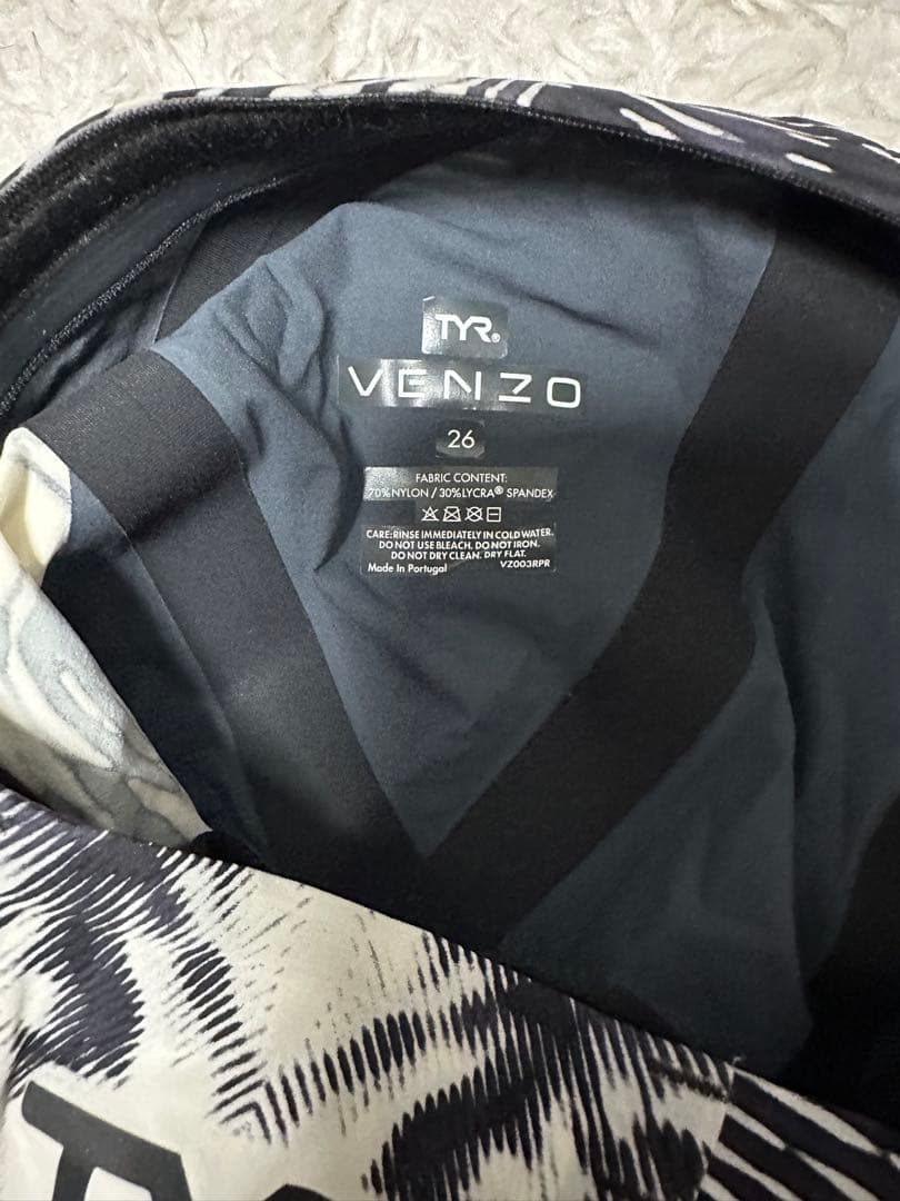 TYR VENZO サイズ26 試合用水着　セット購入可 番号2
