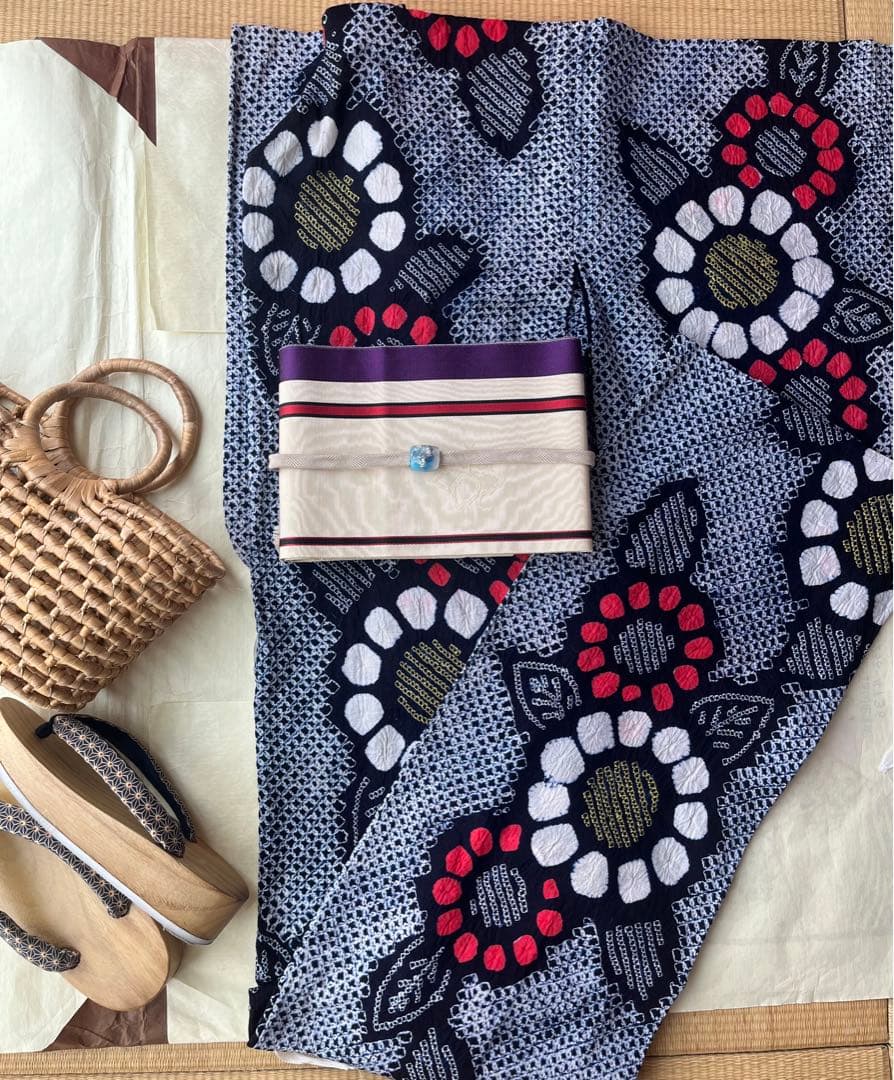 有松絞り 浴衣 粋 美品 濃紺 藍色 夏着物 utatane 浴衣 レディース セット 有松絞り 浴衣3点セット 藍色の綺羅星