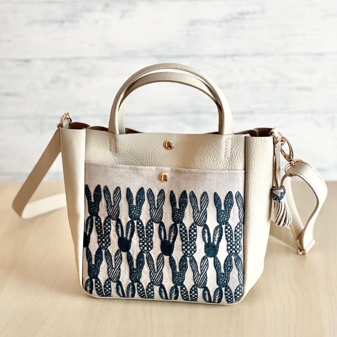 中秋の名月セール‼️ トート型本革ショルダーバッグ　MB510-015 リリー レッセフェール サーチ 2way トート ショルダー バッグ B5 本革