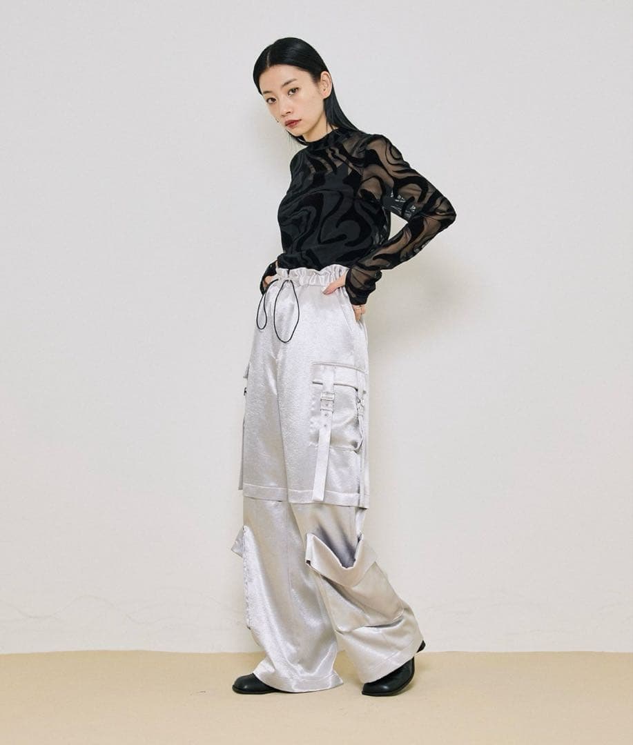 UNITED TOKYO サテンワークパンツ(シルバー) ウィメンズ/パンツ/その他パンツ｜UNITED TOKYO ONLINE STORE