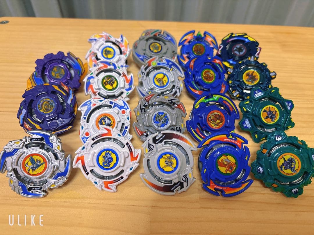 ベイブレードバースト・爆転・メタルファイト復刻セット - メルカリ