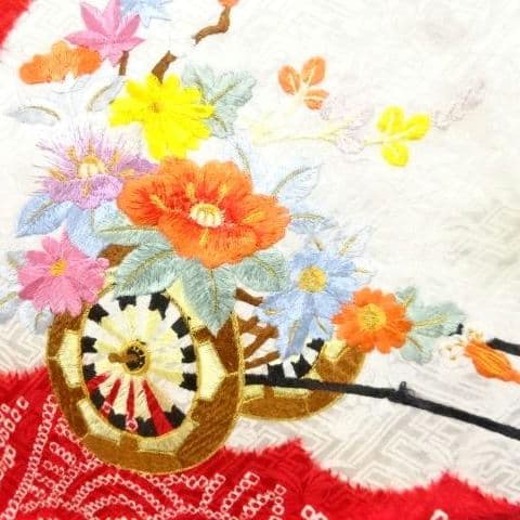 正絹綸子☆本絞＆刺繍☆絞りの粒もフレッシュ☆極上グレードの3歳