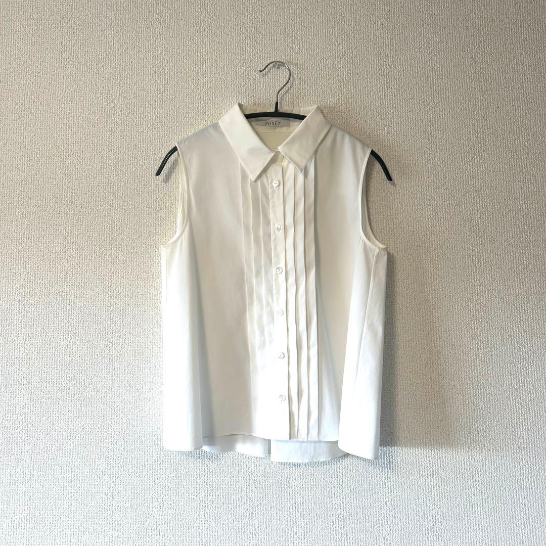 FOXEY フォクシーブティック ノースリーブシャツ プリーツブラウス