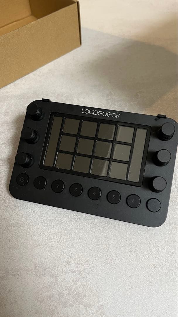 その他 Loupedeck Live Loupedeck Live S - The Streaming Console for Desktop Productivity