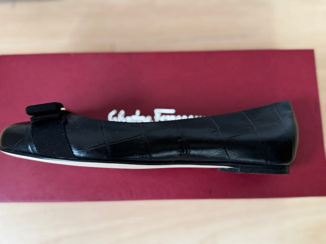 kodokichiさま専用 フェラガモ　ヴァリナ　6 1/2