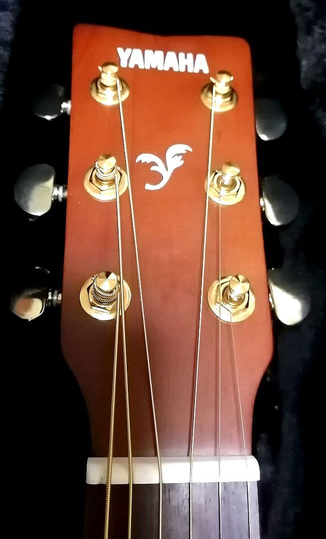 ☆新品に近い☆YAMAHA F315D☆ピックガードの保護シール付いています！