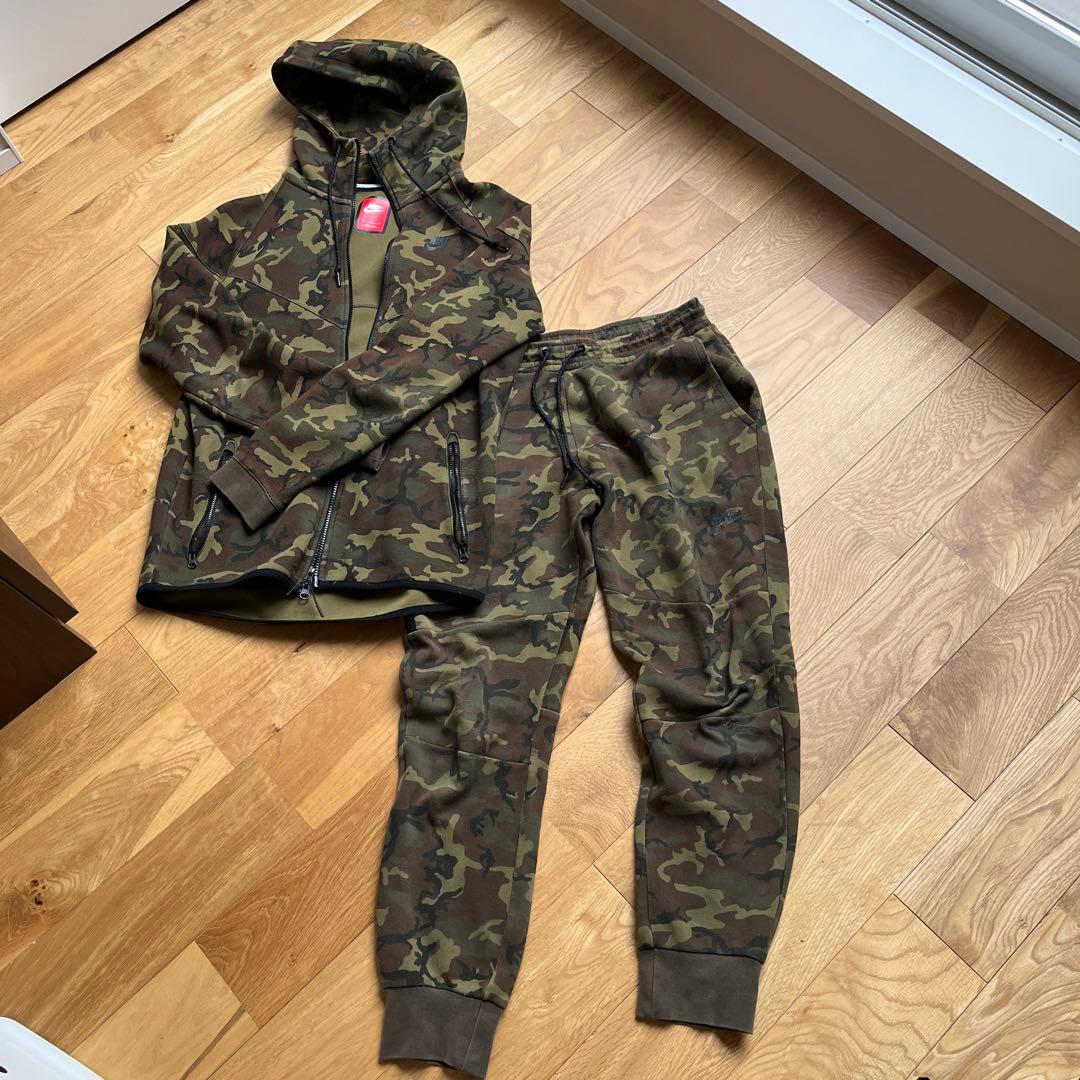 ナイキ テックフリース セットアップ カモ - メルカリ