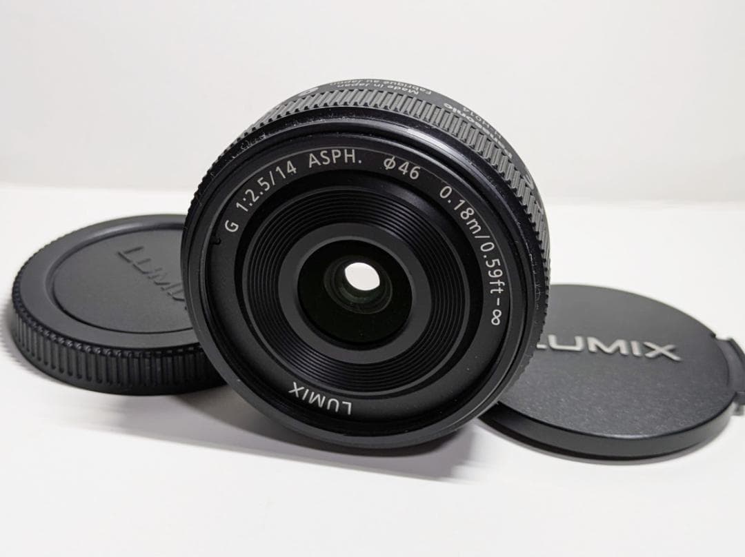 パナソニック H-H014 パンケーキレンズ 14mm f2.5 LUMIX G Panasonic Lumix G 14mm / F2.5 ASPH. Lens