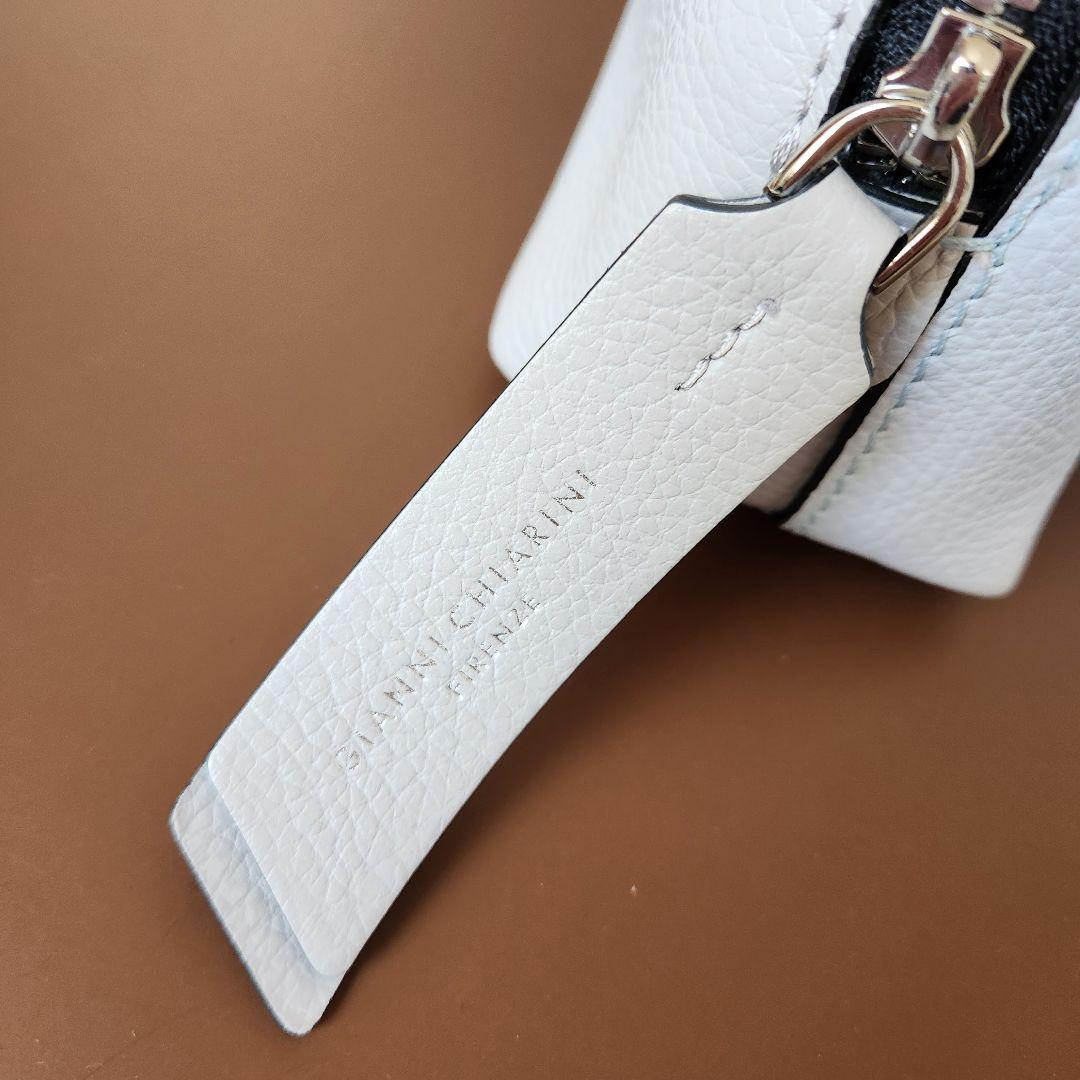 《美品》ジャンニキアリー二 バイカラー ショルダーバッグ アリファS