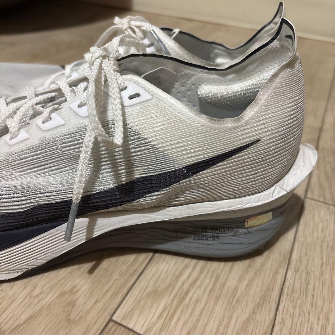 ナイキ ヴェイパーフライ4 27cm - メルカリ