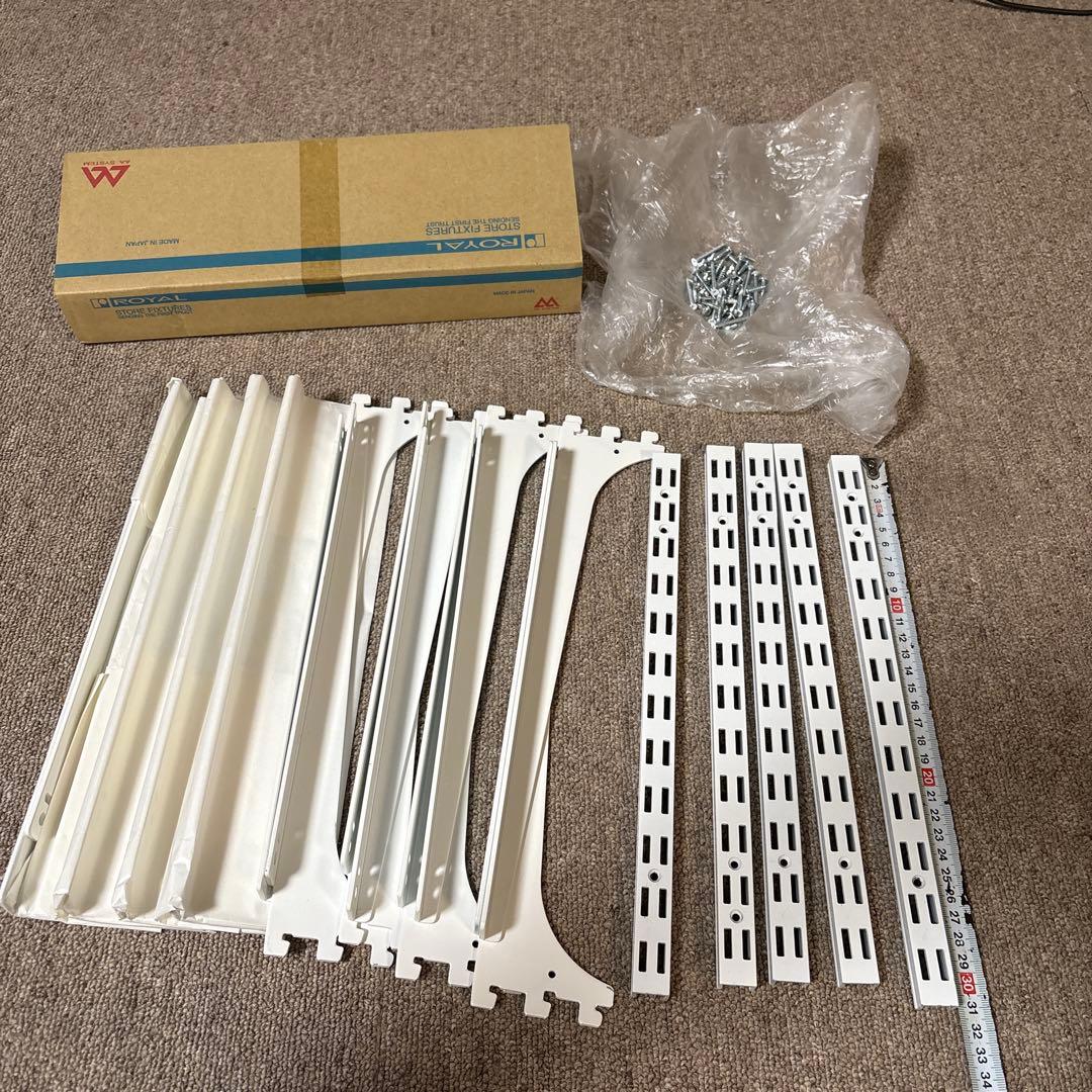 ロイヤル　棚受け金具（300ミリ） 8セット　チャンネル（310ミリ）5本 楽天市場】ROYAL ロイヤル 棚受金具 木棚用ブラケット 左右セット 棚柱