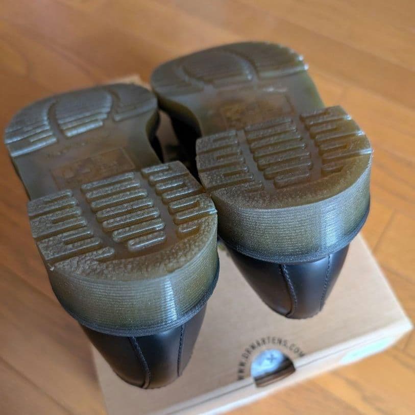 匿名配送 ドクターマーチン 1461 3ホール UK5 24.0cm