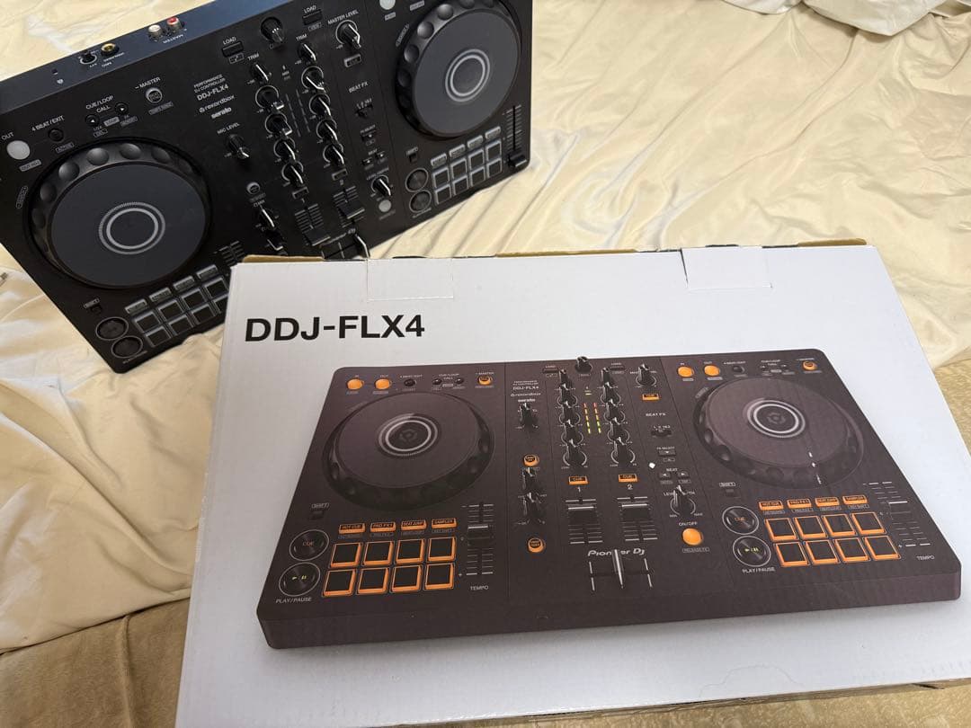 Pioneer DDJ-FLX4 コントローラー　配線　台3点SET DDJ-FLX4でDJデビュー！初心者の練習と準備はこれだけやればOK