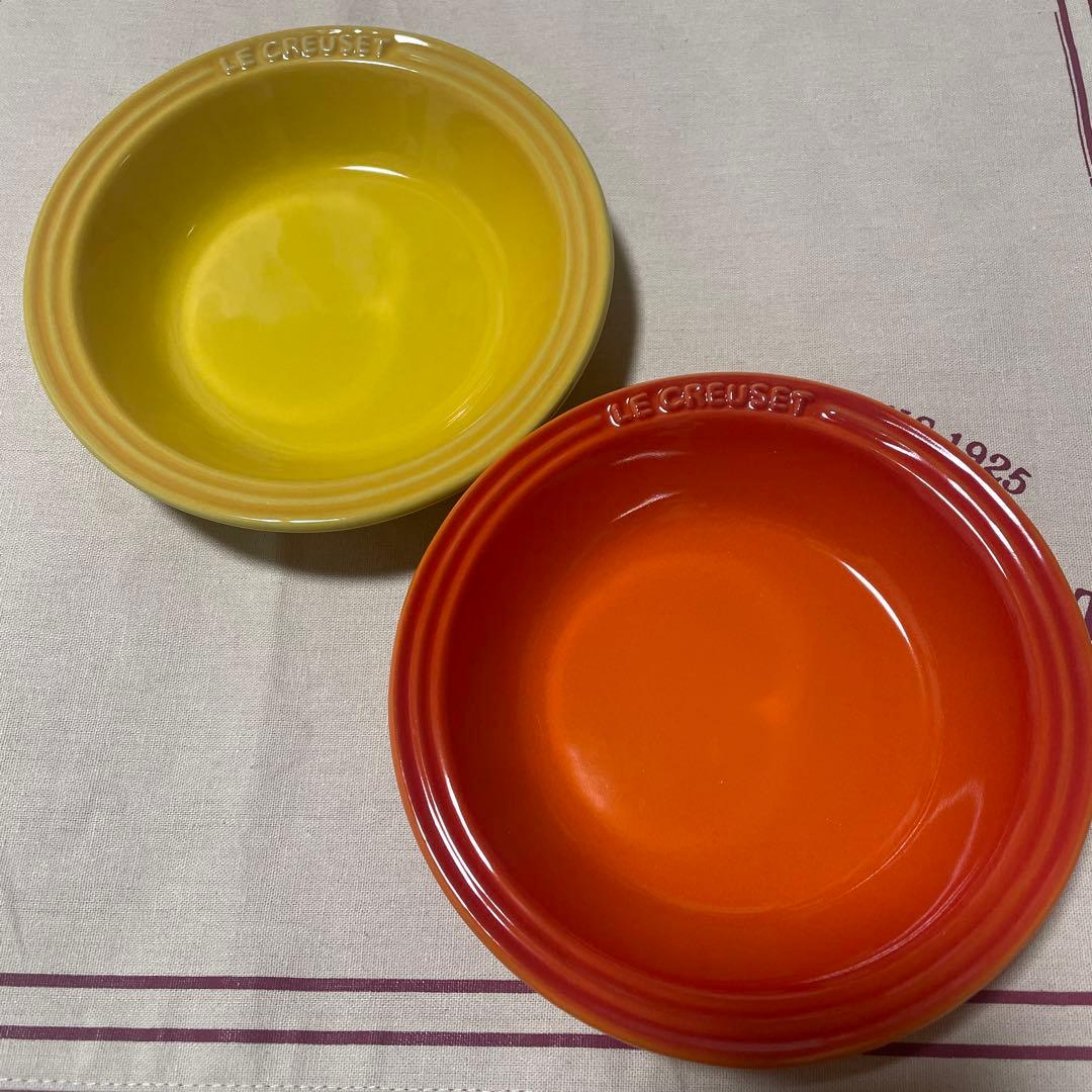 《新品》LE CREUSET ラウンドディッシュ 2個セセット ①