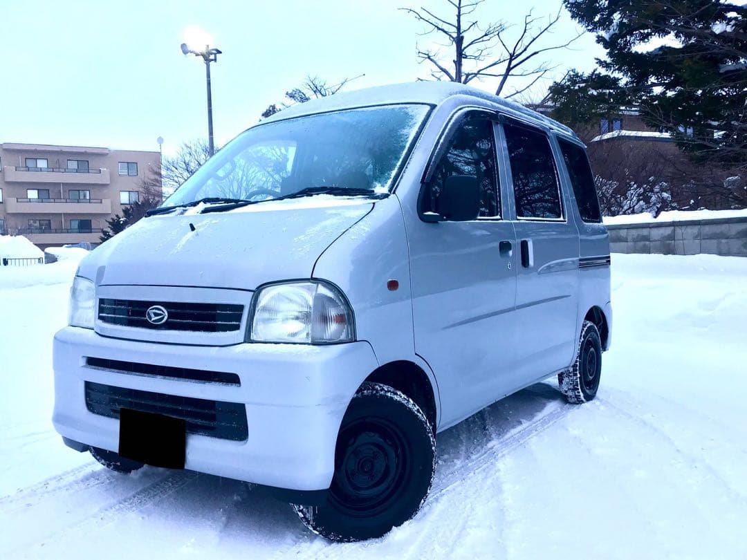 希少！禁煙・本州車！ハイゼットカーゴデラックス4WD MT車 走行7.3万km
