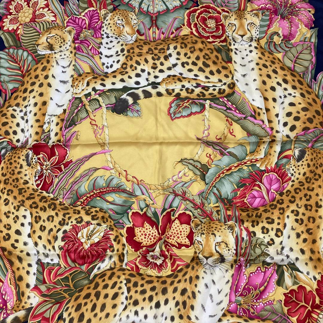 希少Salvatore Ferragamo シルク100%イタリア製大判スカーフ - メルカリ