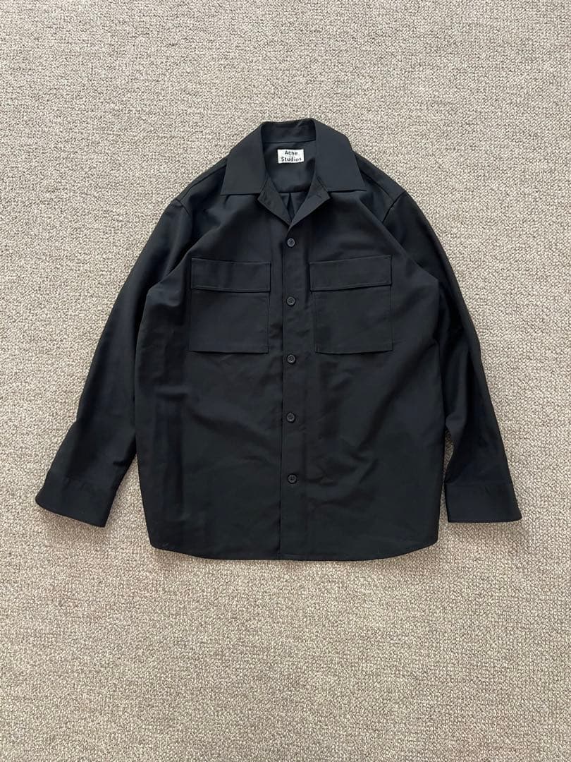 Acne Studios ブラックシャツ Acne Studios - ボタンアップシャツ - ブラック/グレー
