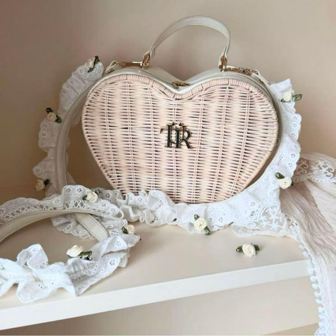 バッグ treat urself Love summer basket bag Treat Ürself Tulle Vanity Bag Book Black | 商品カテゴリ一覧,宝島社