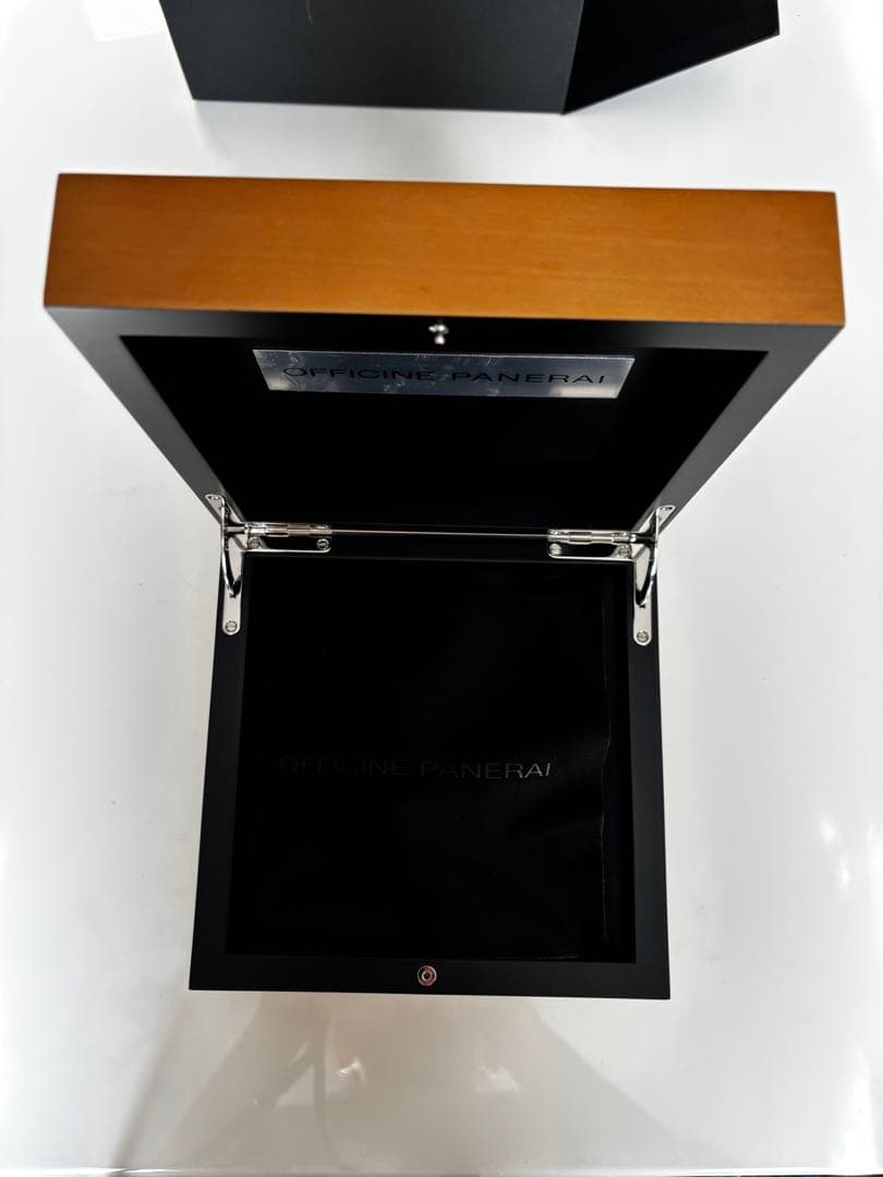 超美品！OFFICINE PANERAI ツールセット 木製ケース時計ベルト付き