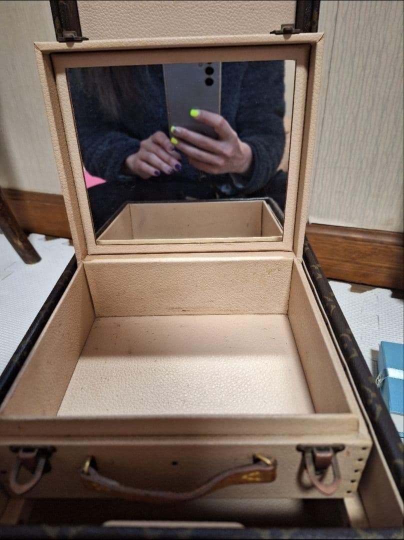 ルイヴィトン モノグラム トランク メイクボックス 化粧箱