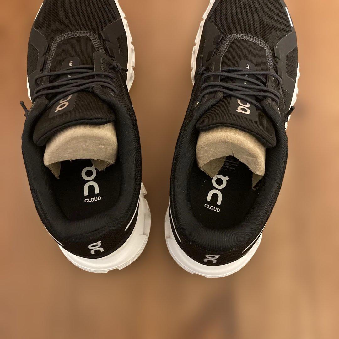 【新品未使用品】On cloud6 オン クラウド6 ブラック 24.0cm
