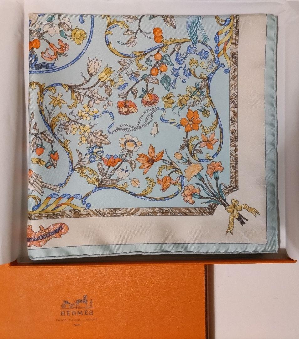 10s14 エルメス スカーフ カレ45 リボン&箱付き 未使用保管品 エルメス カレ90 スカーフ シルク100% 箱リボンつき 「エルメス