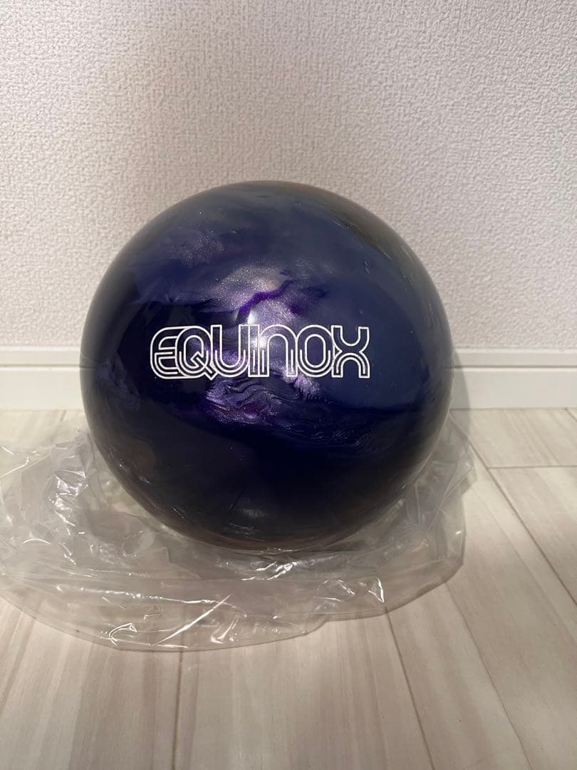 Equinox ボウリングボール 15ポンド - メルカリ