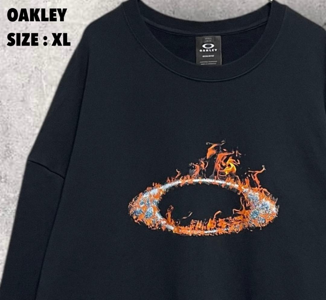 OAKLEY フレイム ロゴ スウェット ストリート ファイヤー ブラック