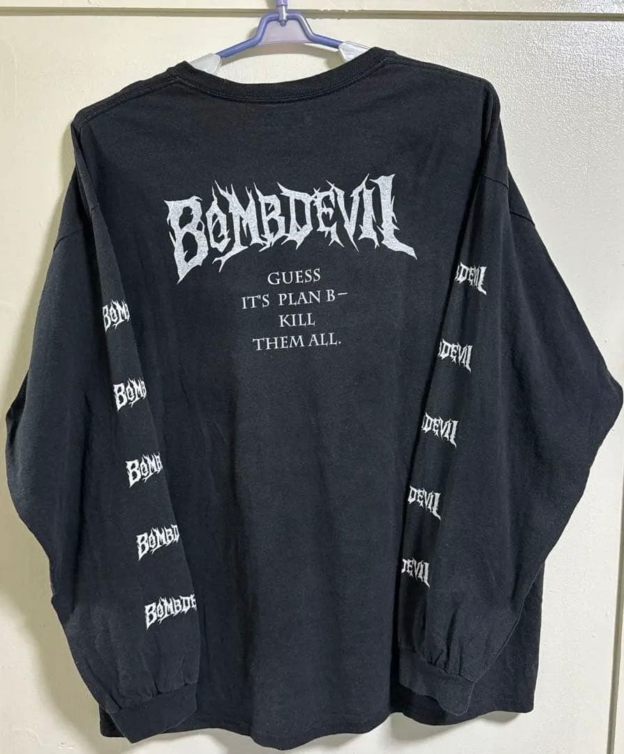 glamb✖️チェンソーマン ロンT ボム レゼ - メルカリ