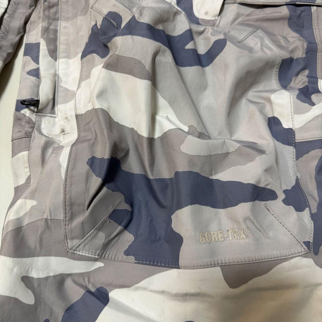 ☆お値下げ☆BURTONスノーボードウェア カモフラージュ柄 上下セットL