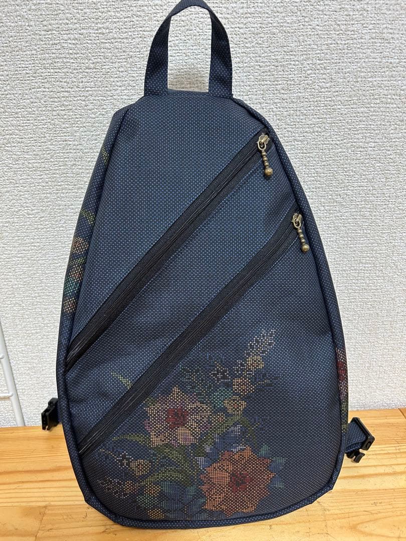 正絹大島紬ボディバッグ - メルカリ